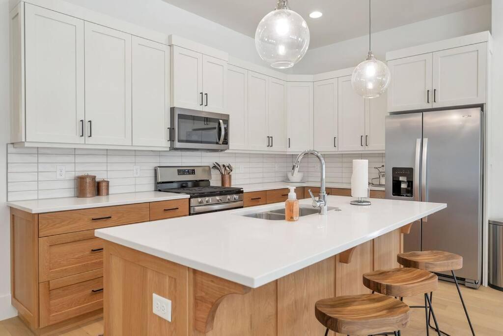 Villa #15 Pet Friendly! Year Round Heated Pool & Hot Tub! Upper Patios! Saint George Extérieur photo